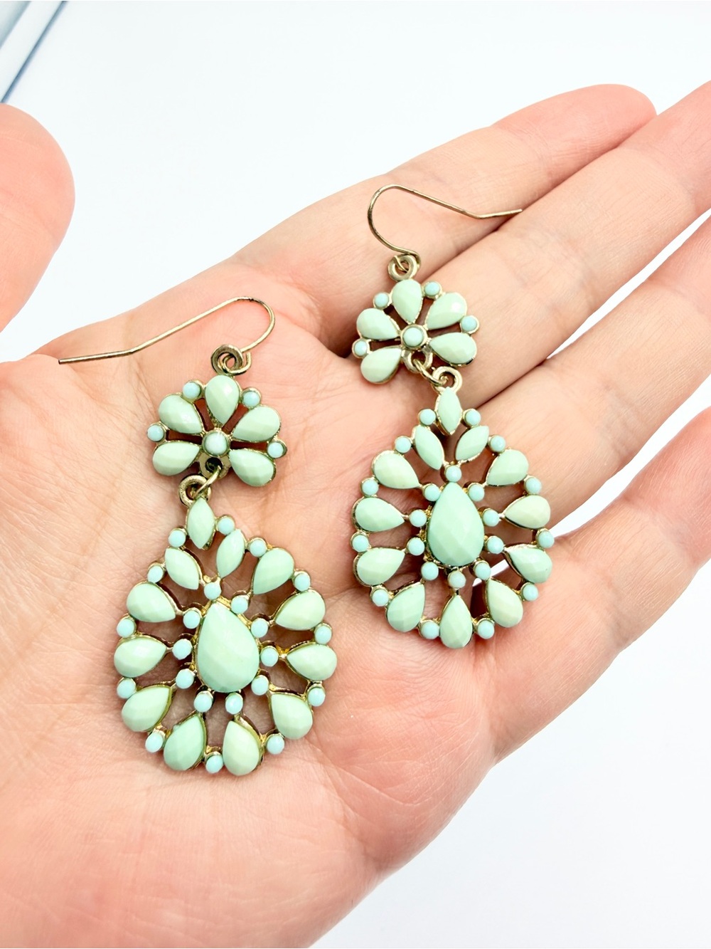 Vintage Mint Green Teardrop Dangle Earrings Gold Tone Floral Boho